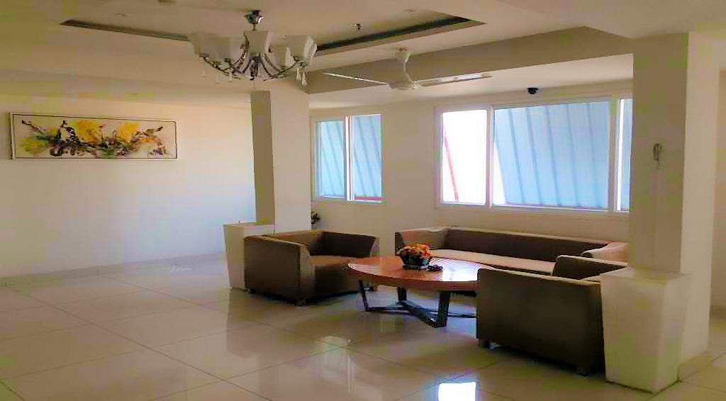 Kākināda Hotel Srivatsa מראה חיצוני תמונה